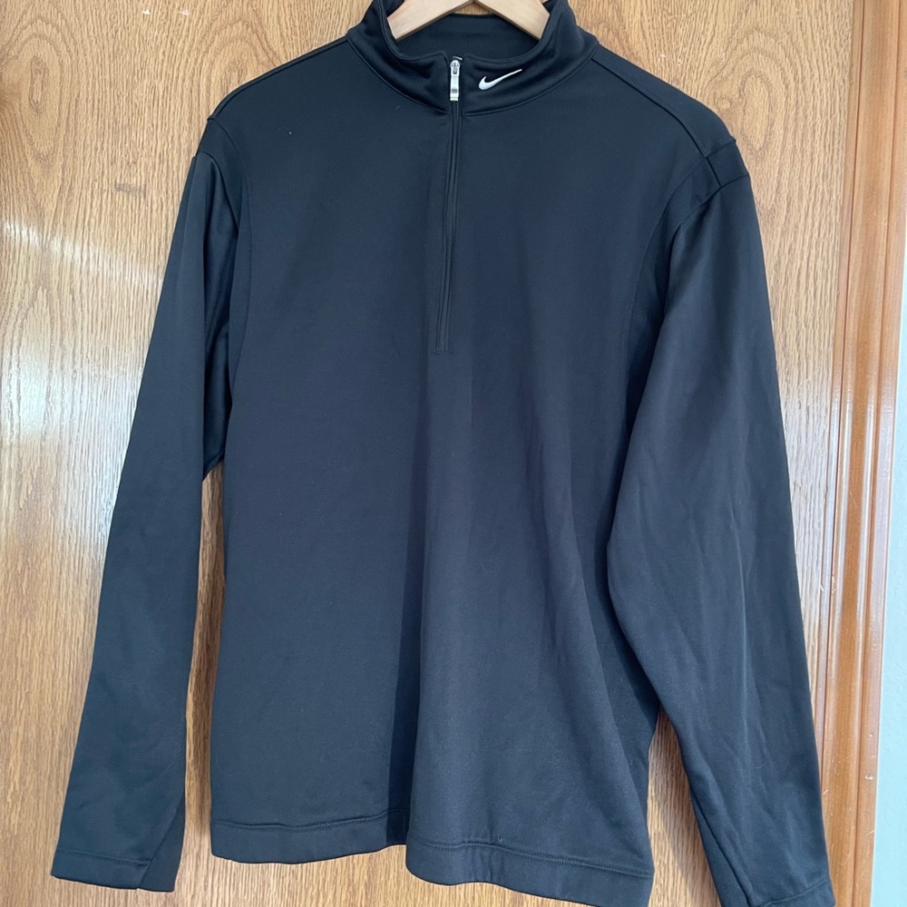 Men’s Nike golf therma fit 1/2 zip in black- fleece lined